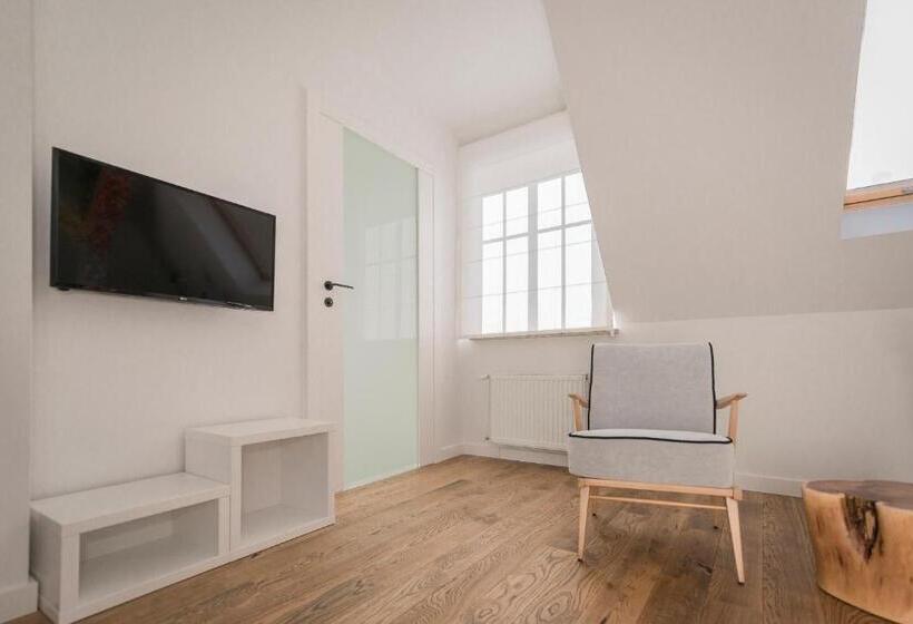 Kolorowe Pola Boutique B&b