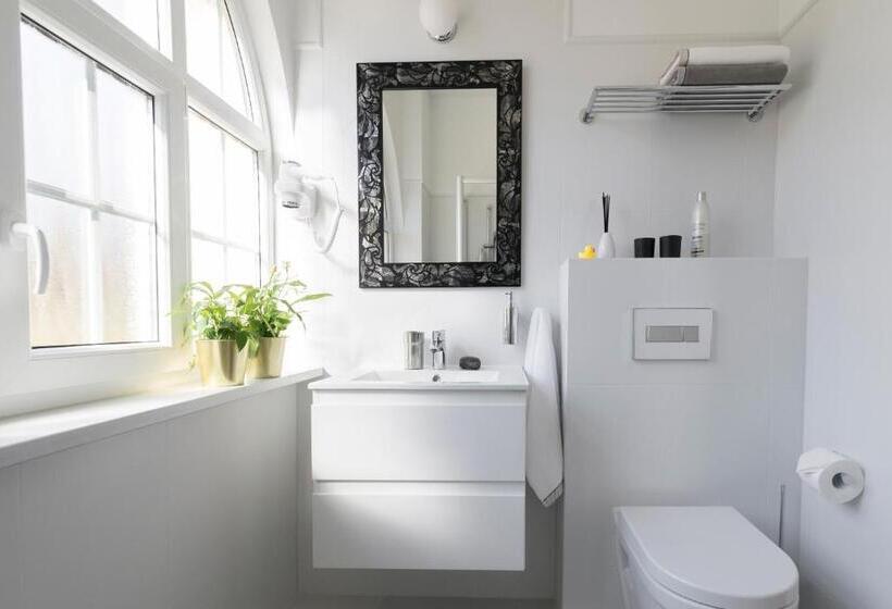 Kolorowe Pola Boutique B&b