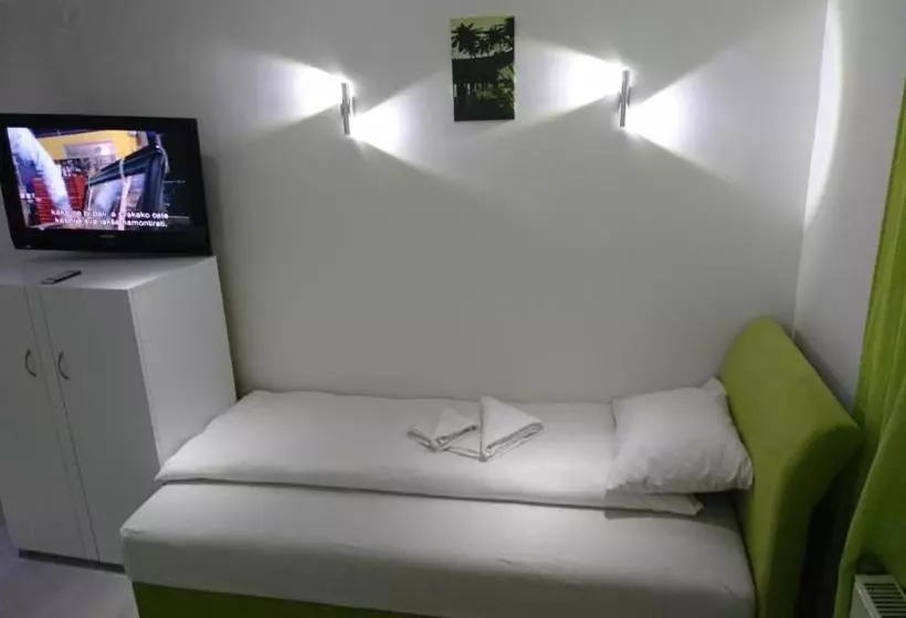 Lepi Apartments