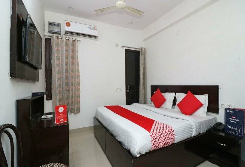 Oyo 23504 Hotel R View