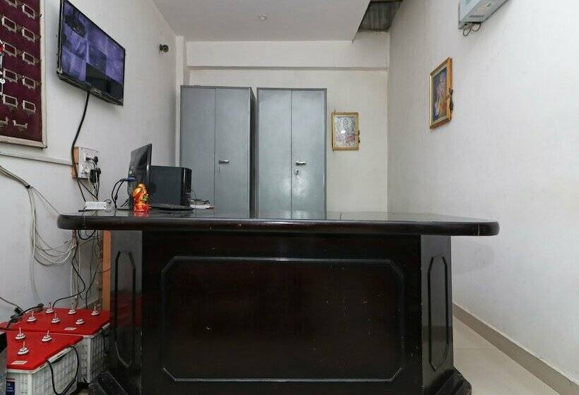 Oyo 23504 Hotel R View