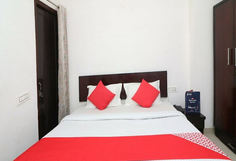 Oyo 23504 Hotel R View