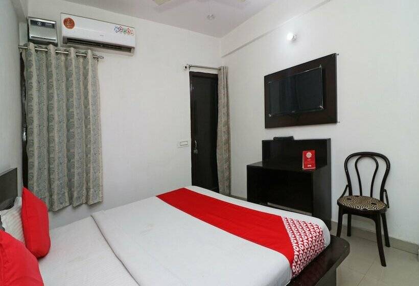 Oyo 23504 Hotel R View