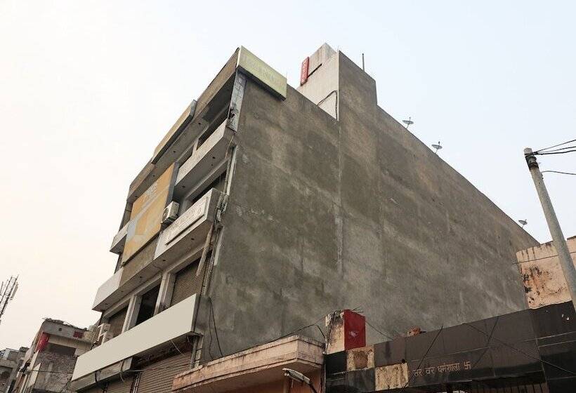 Oyo 23504 Hotel R View