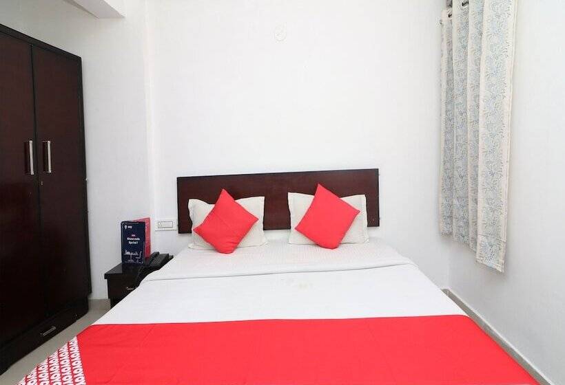 Oyo 23504 Hotel R View