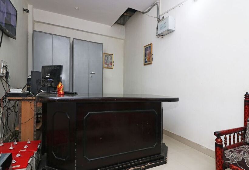 Oyo 23504 Hotel R View