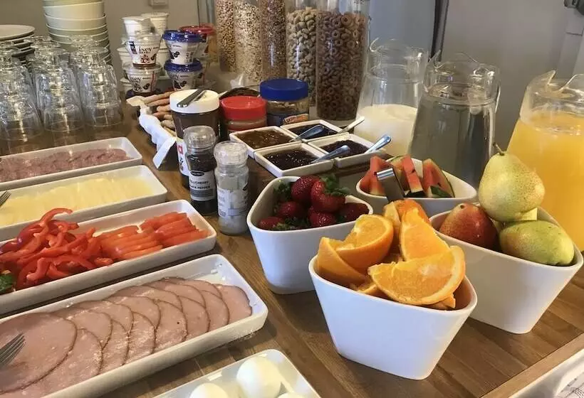 پانسیون Snorri's Guesthouse