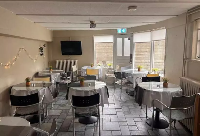 پانسیون Snorri's Guesthouse