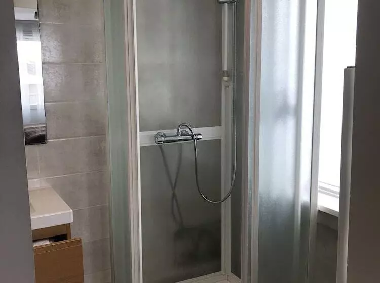 پانسیون Snorri's Guesthouse