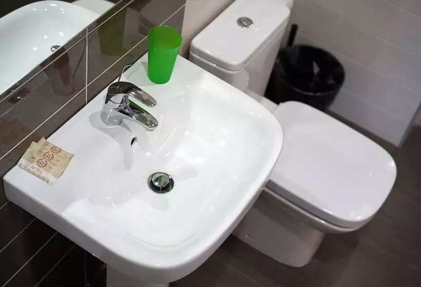 پانسیون Vverh Guesthouse