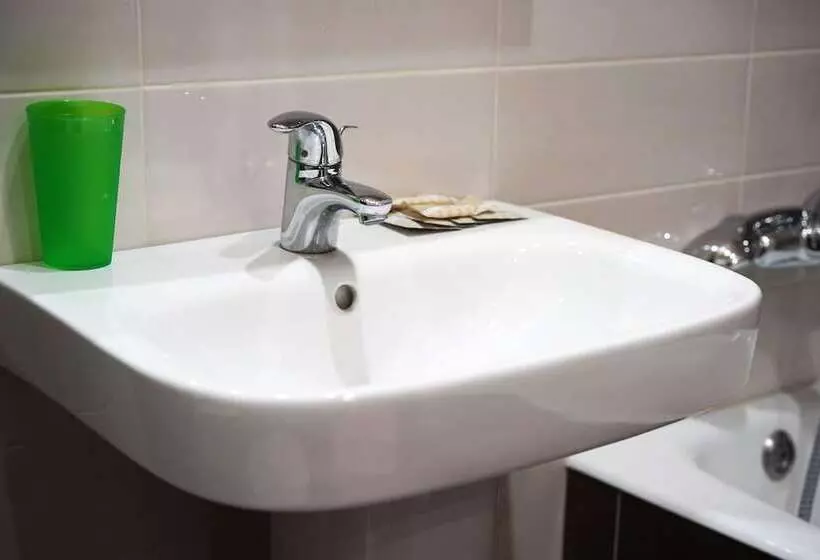 پانسیون Vverh Guesthouse