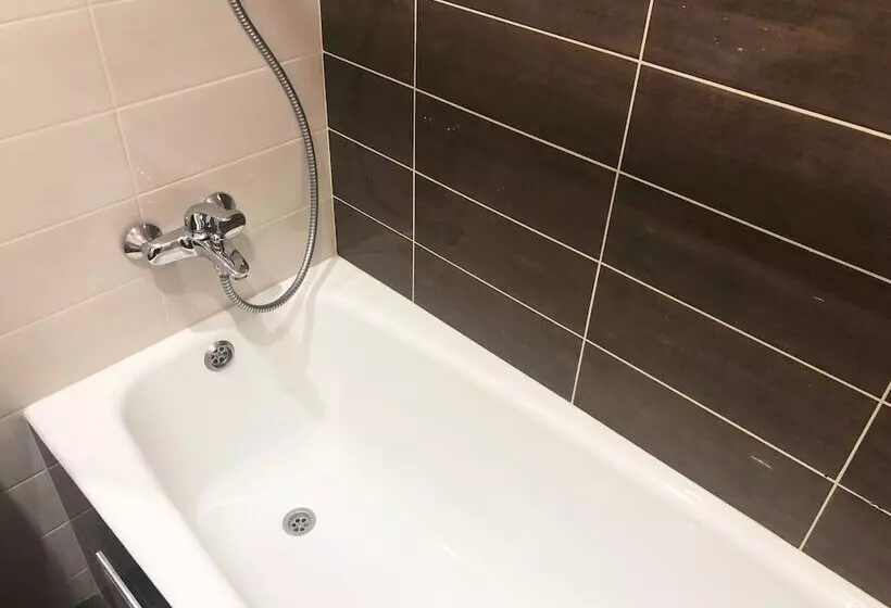 پانسیون Vverh Guesthouse