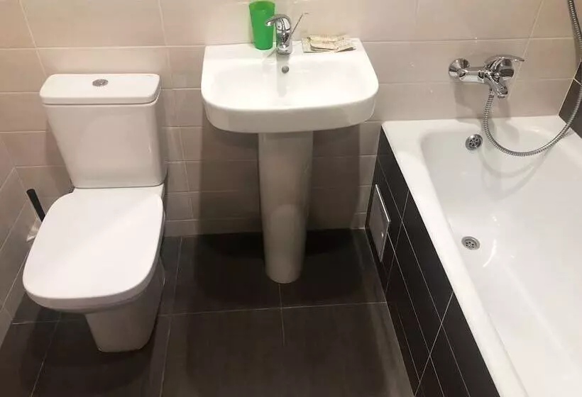 پانسیون Vverh Guesthouse