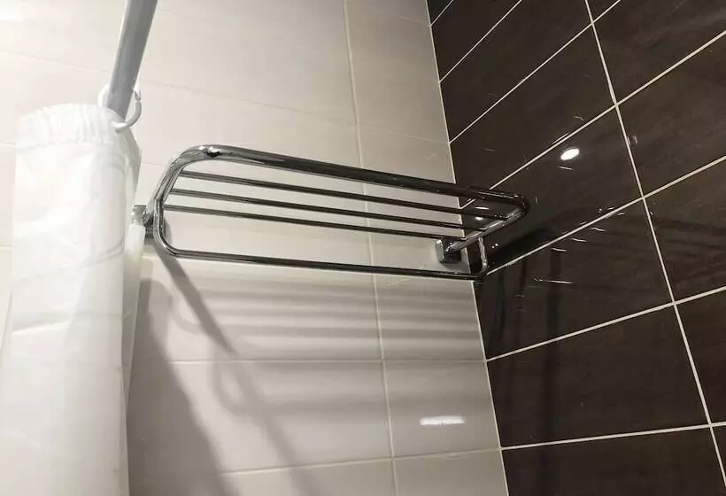 پانسیون Vverh Guesthouse