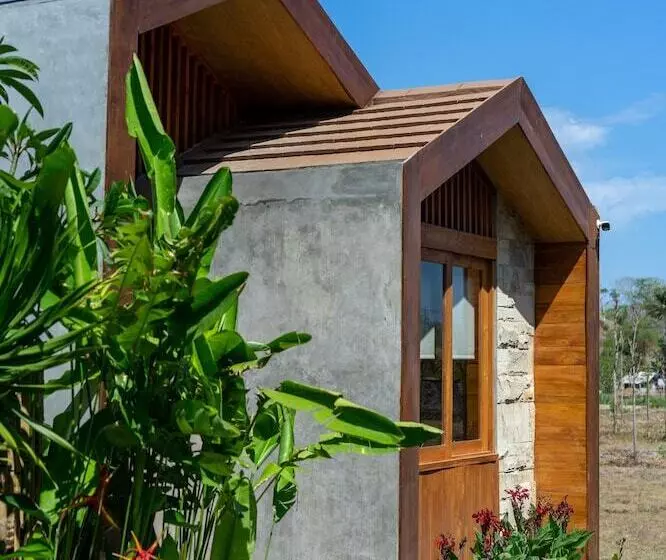 ベッドアンドブレックファースト Batatu Resort   Adults Only