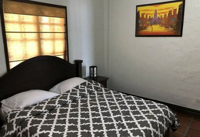 تختخواب و صبحانه Casa Del Faro