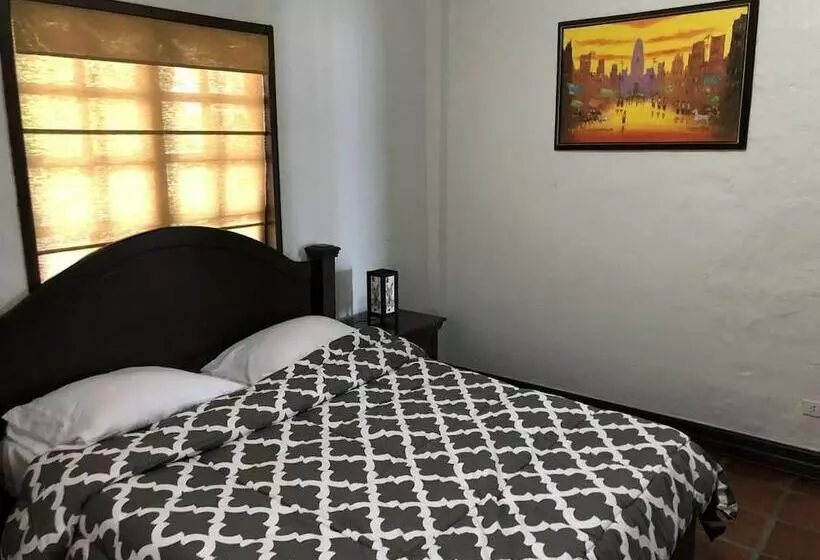 تختخواب و صبحانه Casa Del Faro