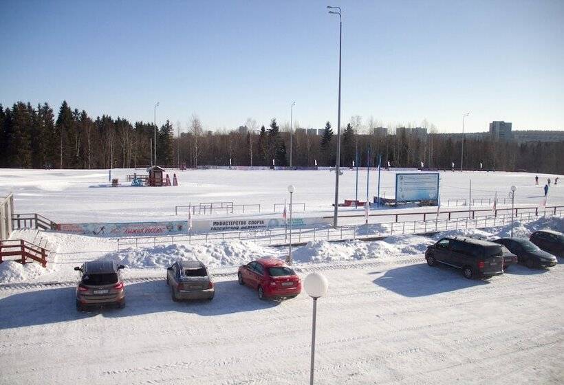 住宿加早餐  Kurgan