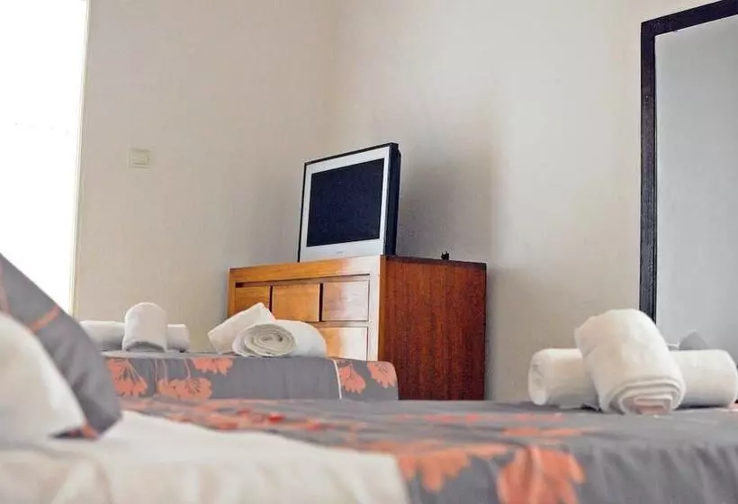 تختخواب و صبحانه Val De Liz