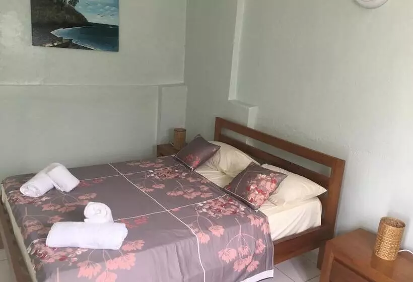 تختخواب و صبحانه Val De Liz