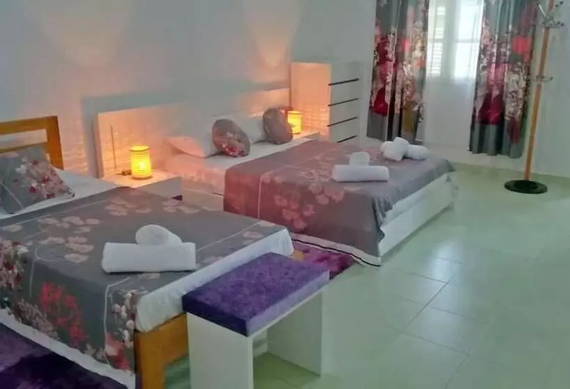 تختخواب و صبحانه Val De Liz