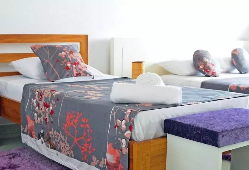 تختخواب و صبحانه Val De Liz