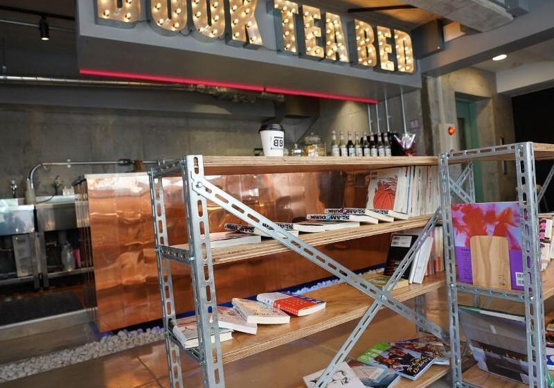 هتل Book Tea Bed Shinjuku Gyoen