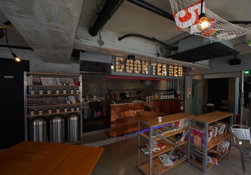 هتل Book Tea Bed Shinjuku Gyoen