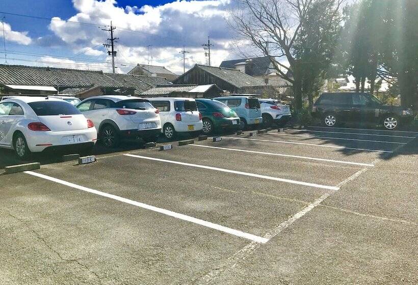 בית מלון כפרי Hendakara