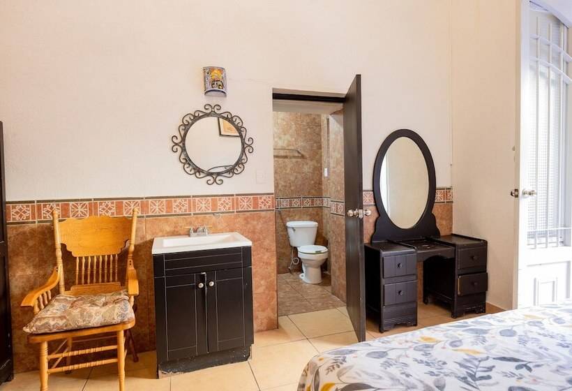 هتل Jardin Del Centro