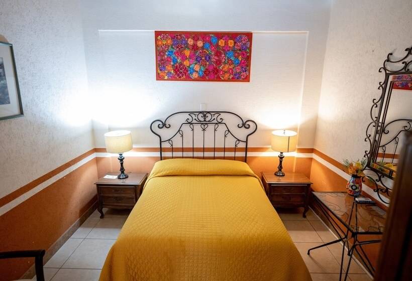 هتل Jardin Del Centro