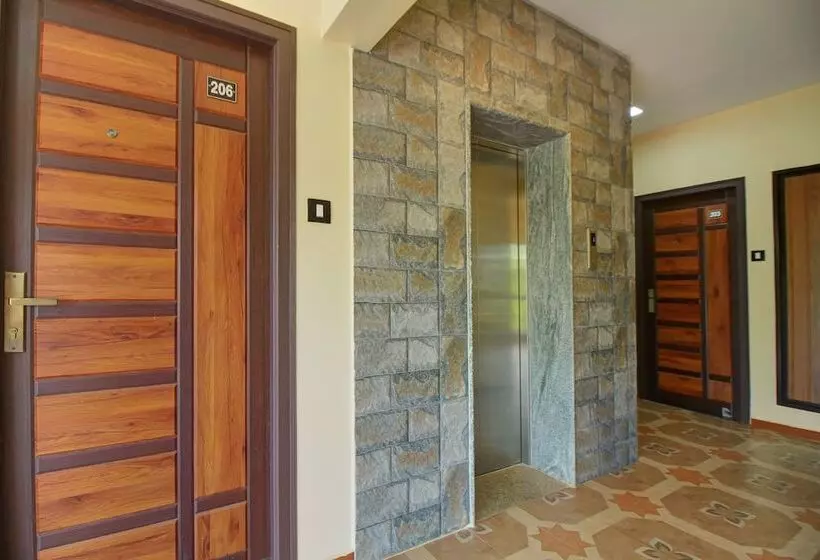 Hotelli Krishna Kausthubha Service Apartment By Oyo Rooms