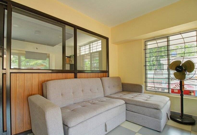 Отель Krishna Kausthubha Service Apartment By Oyo Rooms