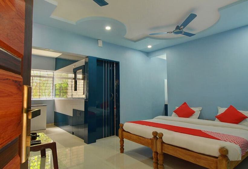 Отель Krishna Kausthubha Service Apartment By Oyo Rooms