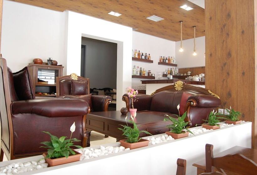 فندق Paralia Beach Boutique