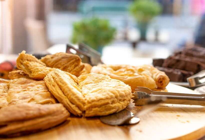 فندق Paralia Beach Boutique