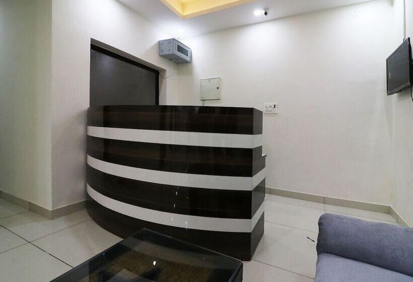 Hotel Redstone By Oyo Rooms
