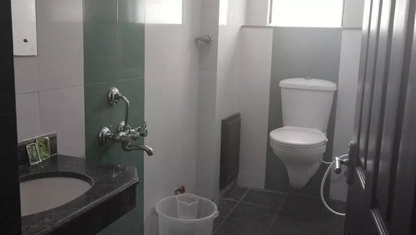 Hotelli Riva Residency