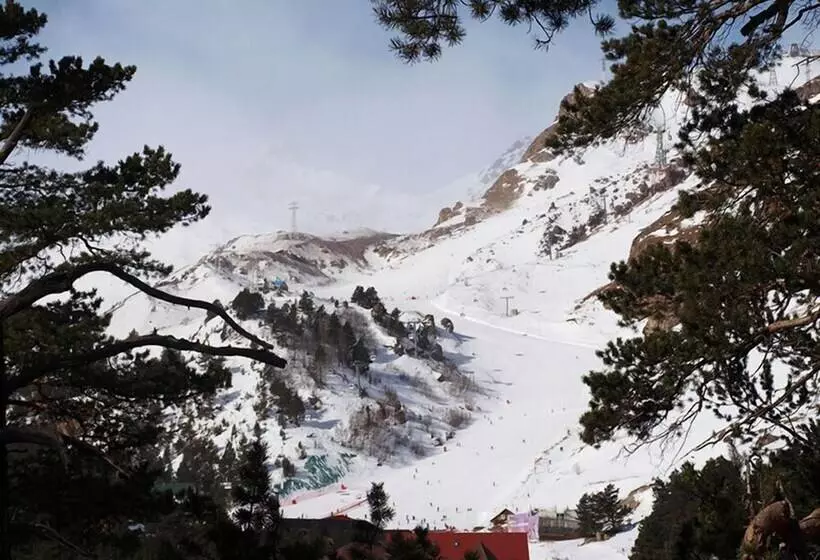 ホテル Sirius Azau