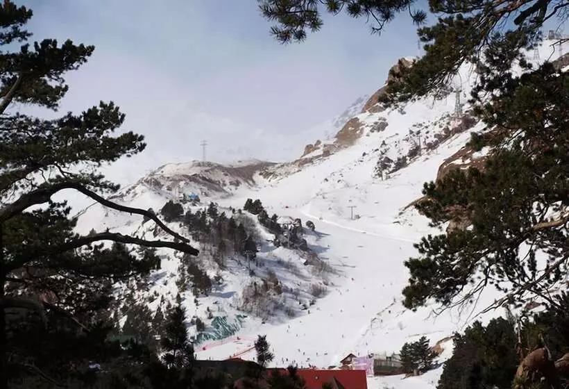 ホテル Sirius Azau