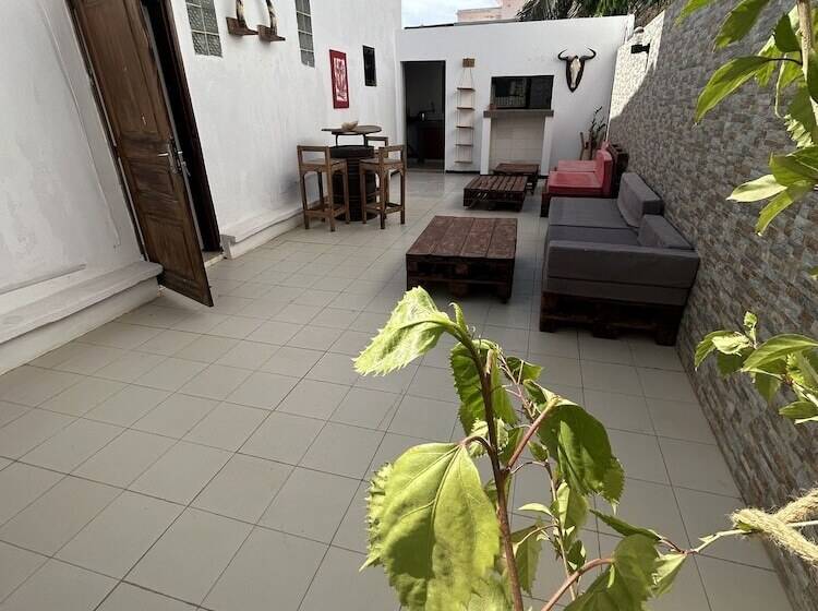 پانسیون Villa Jade