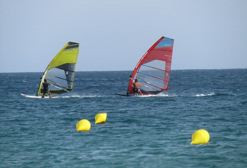 Sagres Sun Stay  Surf Camp & Hostel