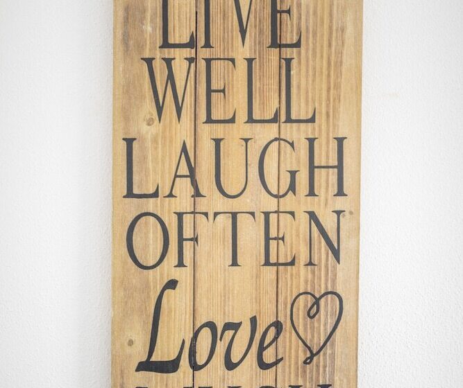 Sagres Sun Stay  Surf Camp & Hostel