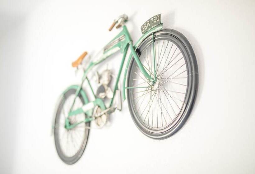 Sagres Sun Stay  Surf Camp & Hostel