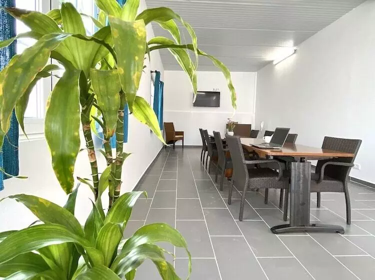 Sagres Sun Stay  Surf Camp & Hostel