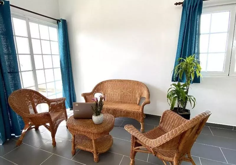 Sagres Sun Stay  Surf Camp & Hostel