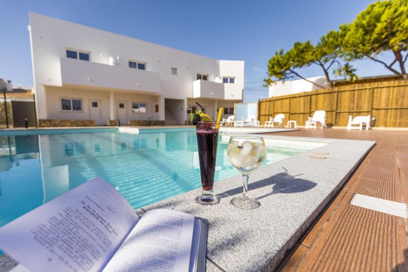 Sagres Sun Stay  Surf Camp & Hostel