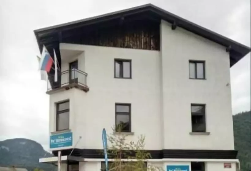 هاستل House Budkovič