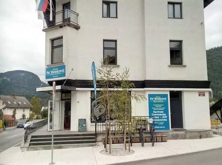 هاستل House Budkovič