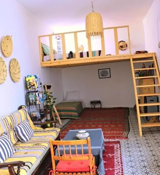 Art Riad Au Bord De La Mer